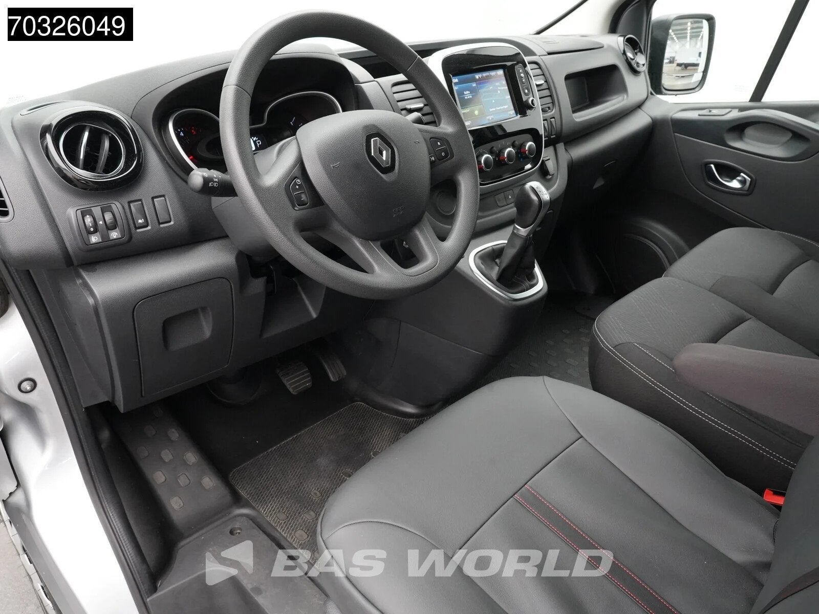 Renault Trafic 145pk Automaat 2x Schuifdeur Dubbel Cabine L2, Auto's, Bestelwagens en Lichte vracht, Automaat, Stof, Gebruikt