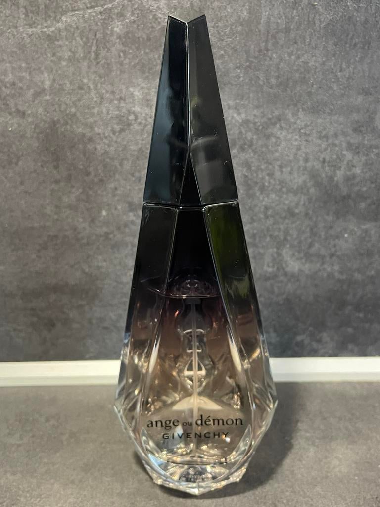 Parfum Givenchy Ange ou Démon, Enlèvement ou Envoi, Comme neuf