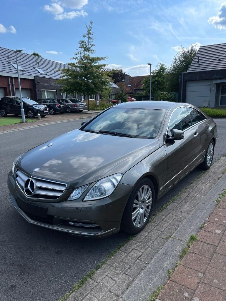 Mersedes E200, Enlèvement, Comme neuf