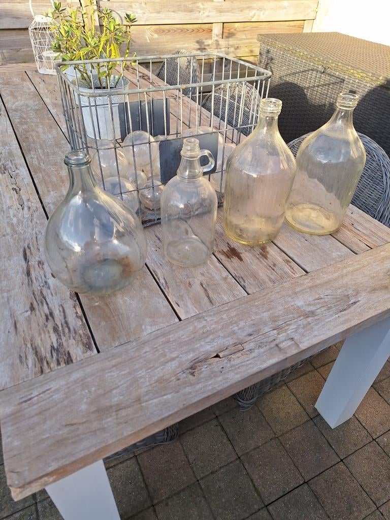Glazen vazen en glazen bollen, Enlèvement, Utilisé