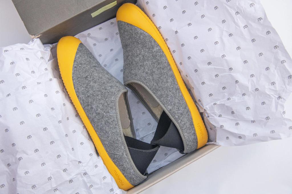Mahabis curve pantoffels heren grijs geel maat 44 – Nieuw, Neuf, Enlèvement ou Envoi, Autres couleurs, Pantoufles