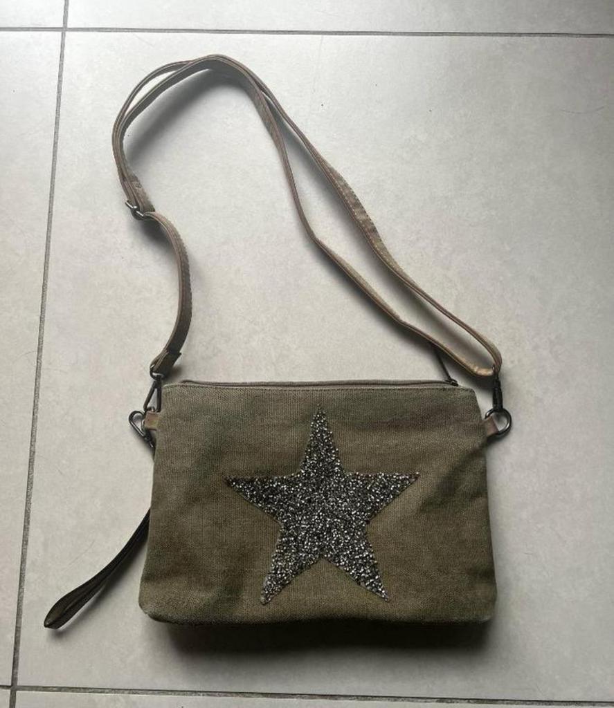Klein kaki handtasje, Enlèvement ou Envoi, Comme neuf, Vert, Autres marques