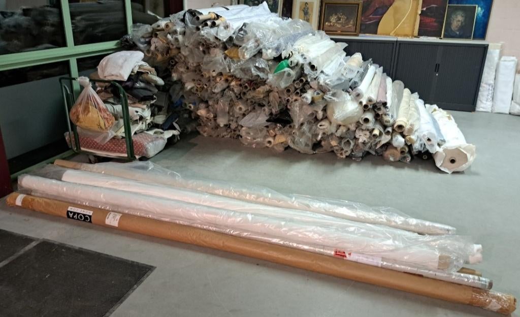 Stoffen, gordijnen en ander kwaliteitsvolle rollen stof, Ophalen, Overige materialen, Overige kleuren, 120 cm of meer