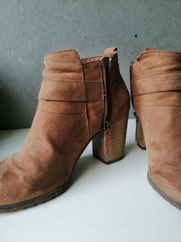 enkellaarsjes botje camel bershka maat 39, Kleding | Dames, Schoenen, Lage of Enkellaarzen, Gedragen, Bershka, Ophalen of Verzenden