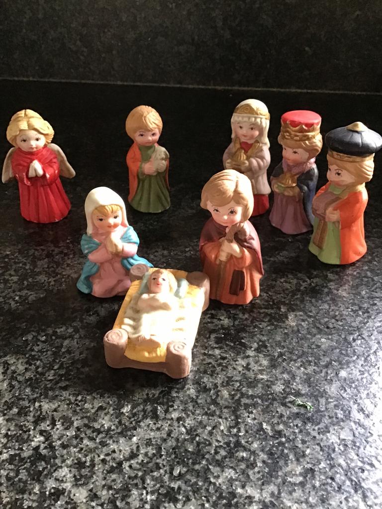 Mooie beeldjes voor kerststal, Ophalen of Verzenden, Zo goed als nieuw