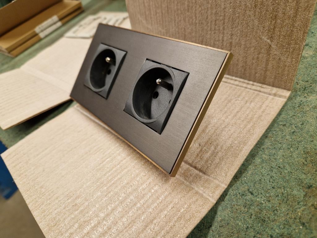Lithoss schakelmateriaal nieuw, Ophalen of Verzenden, Nieuw