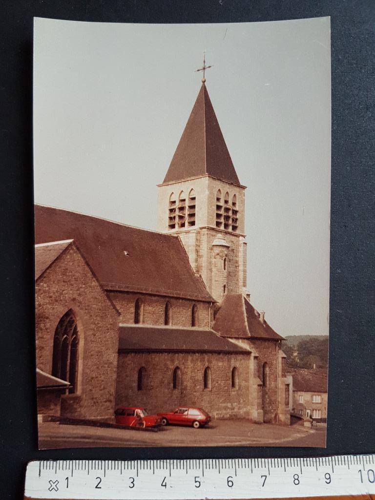 Photo : Église Yves-Gomezée 1983 (Walcourt), Collections, 1980 à nos jours, Enlèvement ou Envoi, Photo, Utilisé
