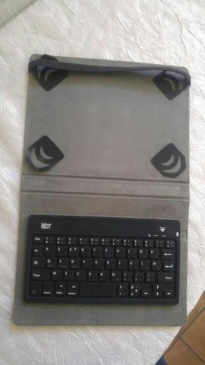 Housse avec clavier pour tablette 7 - 9 inch Bluetooth lab31, Enlèvement ou Envoi, Comme neuf