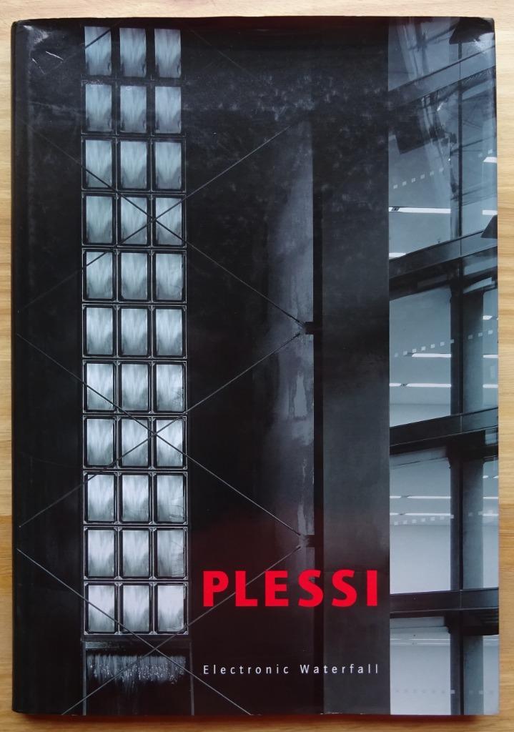 Fabrizio Plessi, Electronic Waterfall: Sony 2000, Boeken, Kunst en Cultuur | Beeldend, Zo goed als nieuw, Grafische vormgeving
