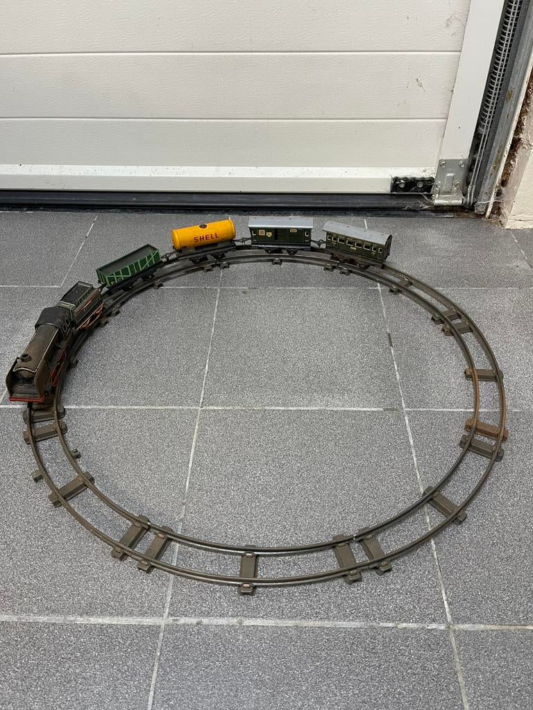 Blikken trein + rails . Diameter 73 cm west-germany, Enlèvement ou Envoi