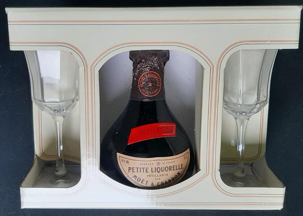 Vintage set- Petite liquorelle Moët & Chandon incl. 2 glazen, Verzamelen, Ophalen, Nieuw, Vol, Overige typen
