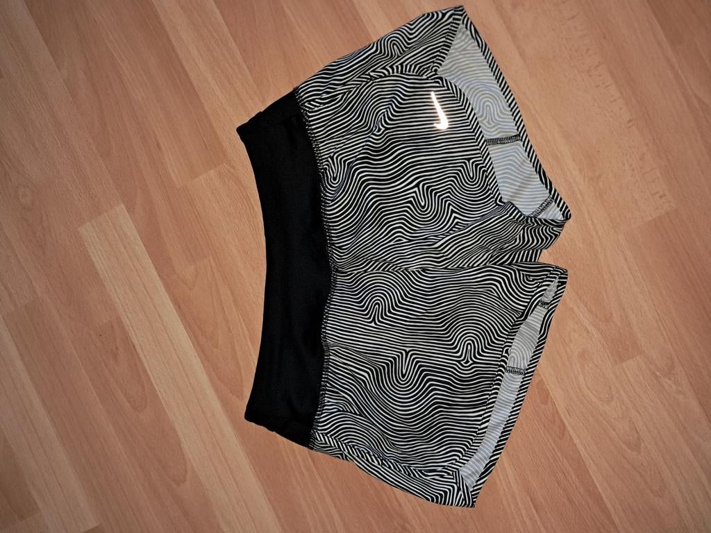 Sportshort nike Xs, Zwart, Nike, Ophalen of Verzenden, Zo goed als nieuw