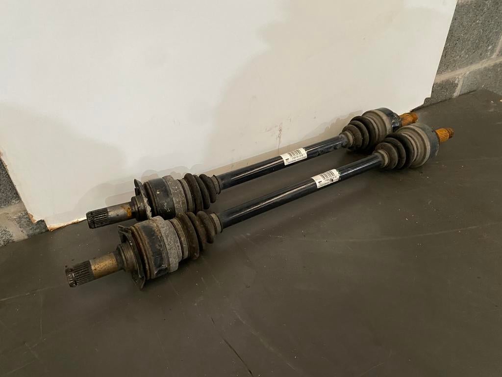 BMW F20 aandrijfassen linksachter (7629301AI02), Auto-onderdelen, Remmen en Aandrijving, BMW, Ophalen