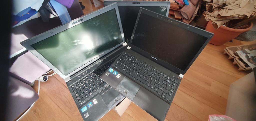 Toshiba 3x laptop voor onderdelen/opmaak, Ophalen, Niet werkend