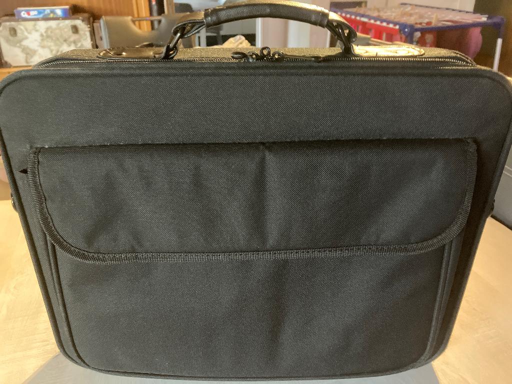 Housse pc portable, Ophalen, 17 inch of meer, Gebruikt