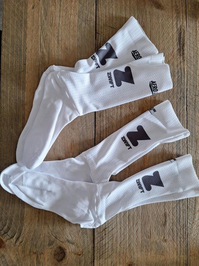 Alpecin Deceuninck Canyon Zwift aero socken

Socks, Enlèvement