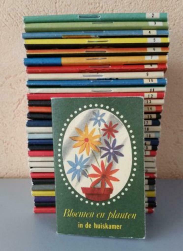 Franco-Suisse Miniatuur-Bibliotheek - ca. 1955/1972, Enlèvement ou Envoi, Neuf, Autres types