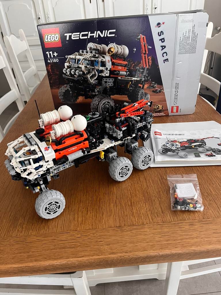 Lego Technic 42180 Mars crew exploration rover, Kinderen en Baby's, Speelgoed | Duplo en Lego, Ophalen of Verzenden, Gebruikt