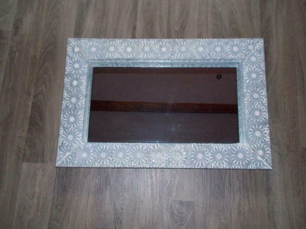miroir de la marque SIA, Enlèvement
