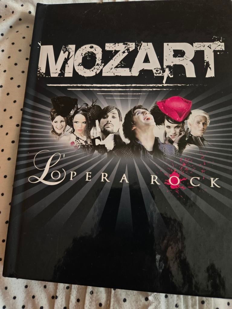 Concert de mozart, Enlèvement, Comme neuf
