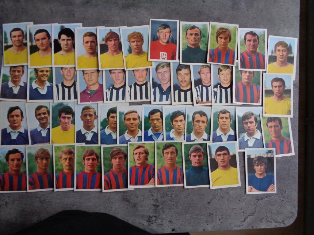 Voetbal prenten plaatjes anno 1970/1971 ed. Vanderhout  45x, Verzenden