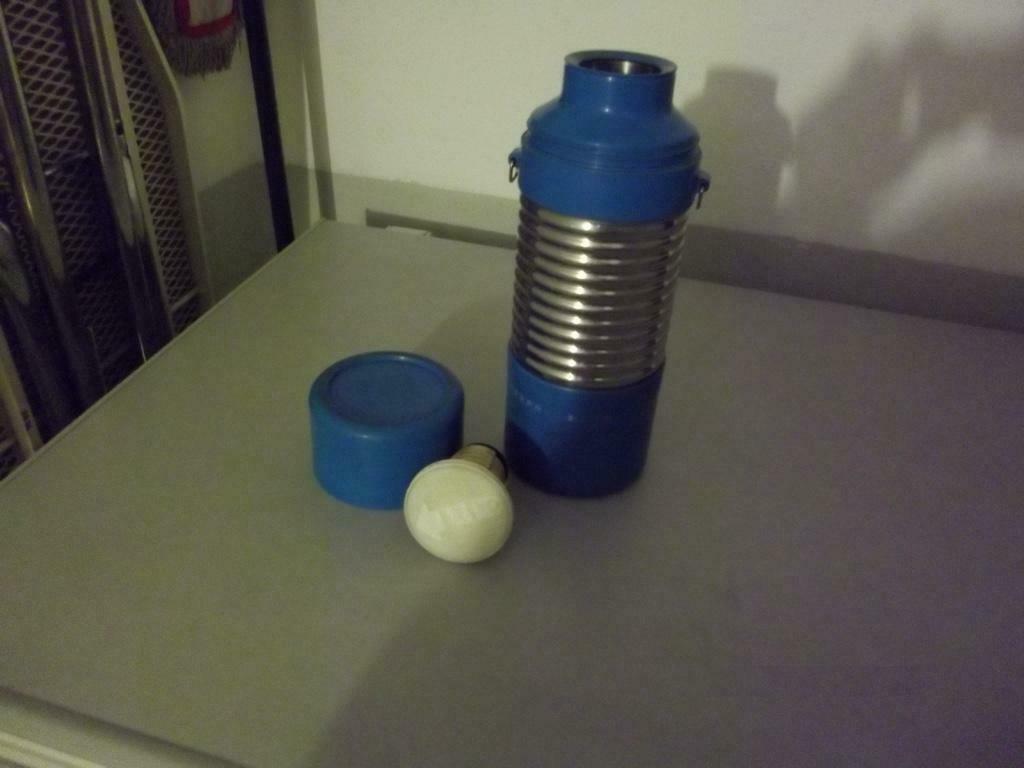 Buta Thermos - marque camping - incassable, Enlèvement ou Envoi