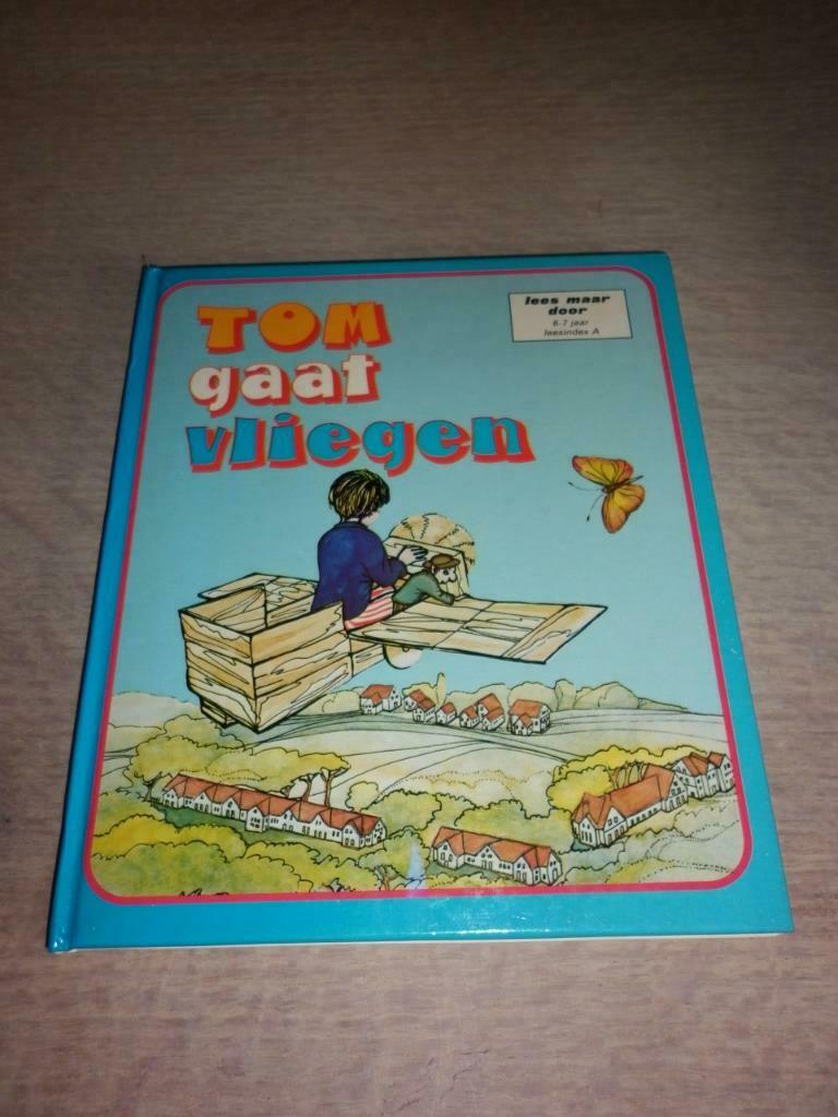 Tom gaat vliegen - N.Veeren en J.Steur-6-7 jaar, Ophalen, Zo goed als nieuw