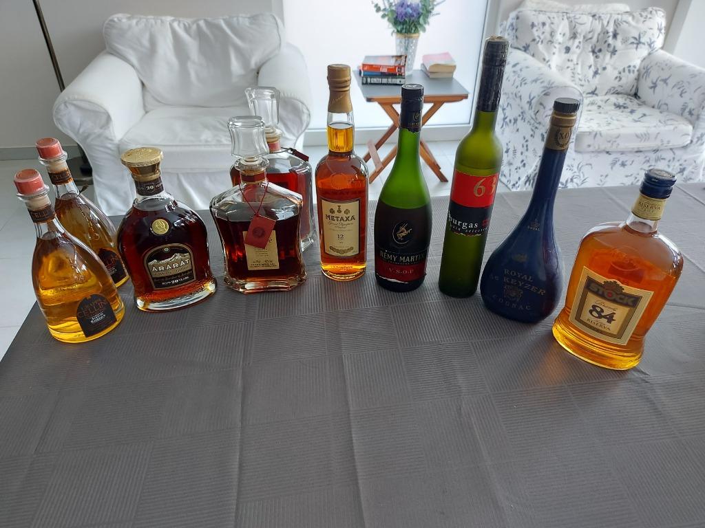 Lot dranken, Verzamelen, Wijnen, Ophalen, Zo goed als nieuw, Overige gebieden, Overige typen