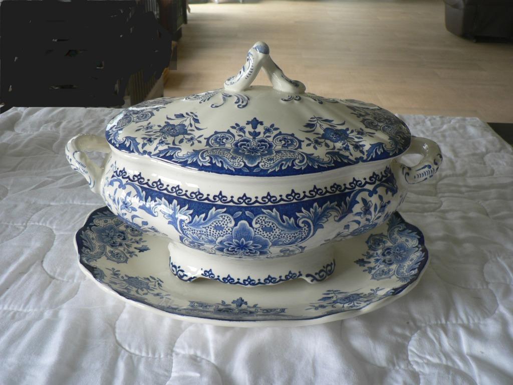 grote dekschaal terrine met ovale schaal  Boch Dordrecht, Antiquités & Art, Antiquités | Services (vaisselle) pièces, Enlèvement