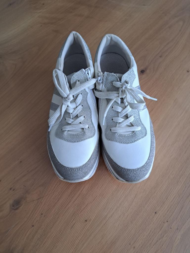 Snickers fille/femme Little David blanc T.38, Enlèvement