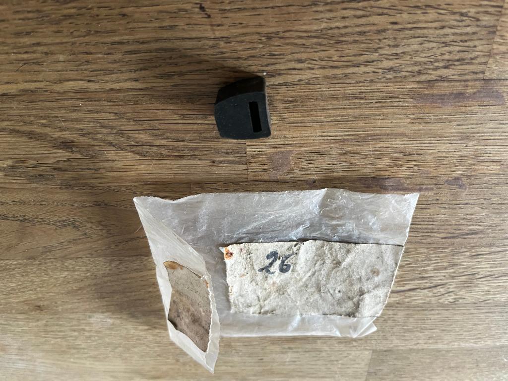 BUTEE CAOUTCHOUC  D AXE DE KICK PEUGEOT 103, Enlèvement ou Envoi
