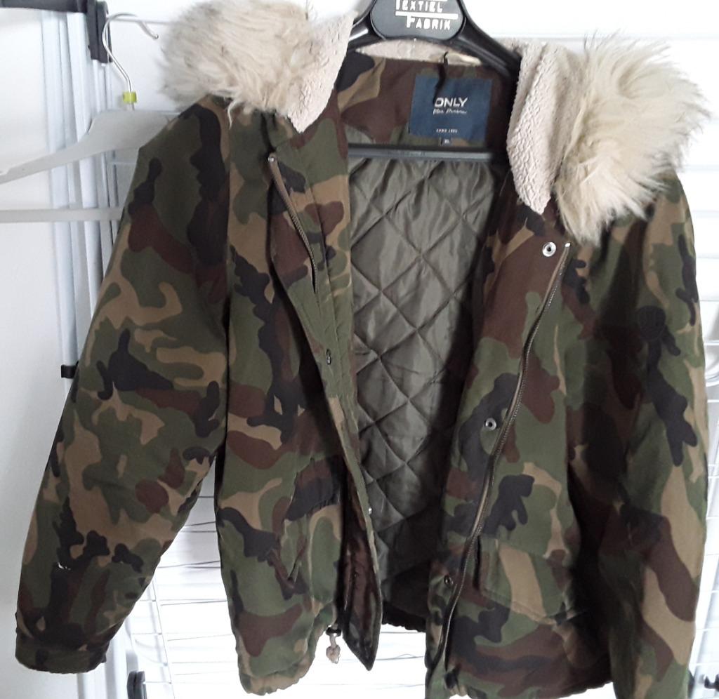 Doudounne fille ONLY T xl +- 16ans, Pull ou Veste, Only, Comme neuf, Enlèvement