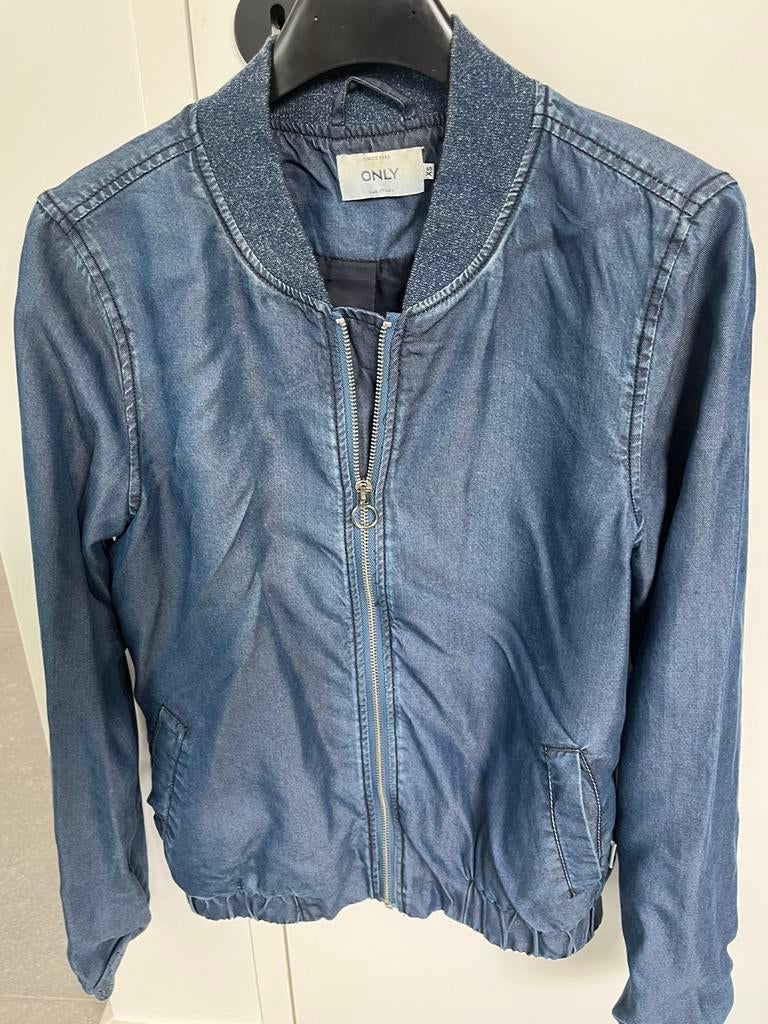 ONLY jas perfecte staat XS, ONLY, Meisje, Ophalen of Verzenden, Zo goed als nieuw