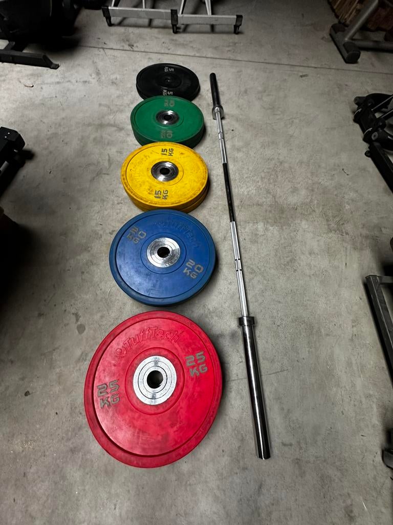 150kg Gekleurde Bumperplates + Olympische Barbell 220cm, Ophalen, Gebruikt, Halterschijven