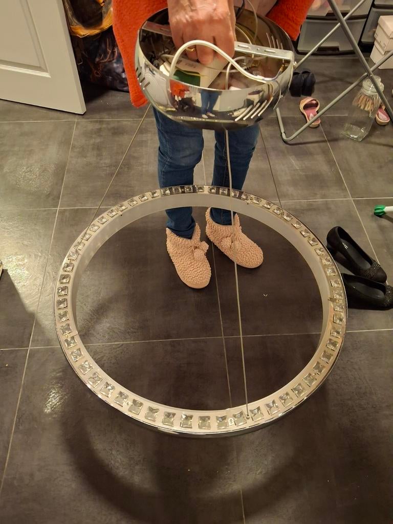 Lustre, Enlèvement