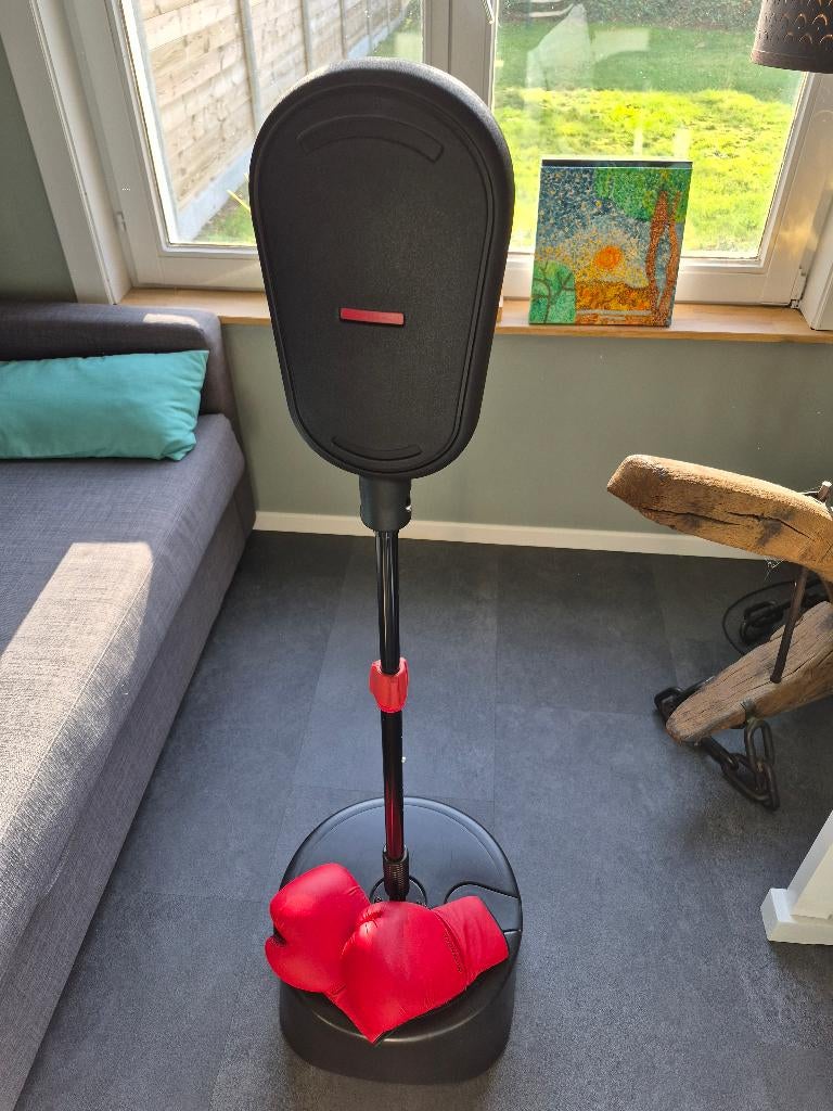 Sporttoestel-Boksbal met handschoenen, Enlèvement, Comme neuf, Punching-ball