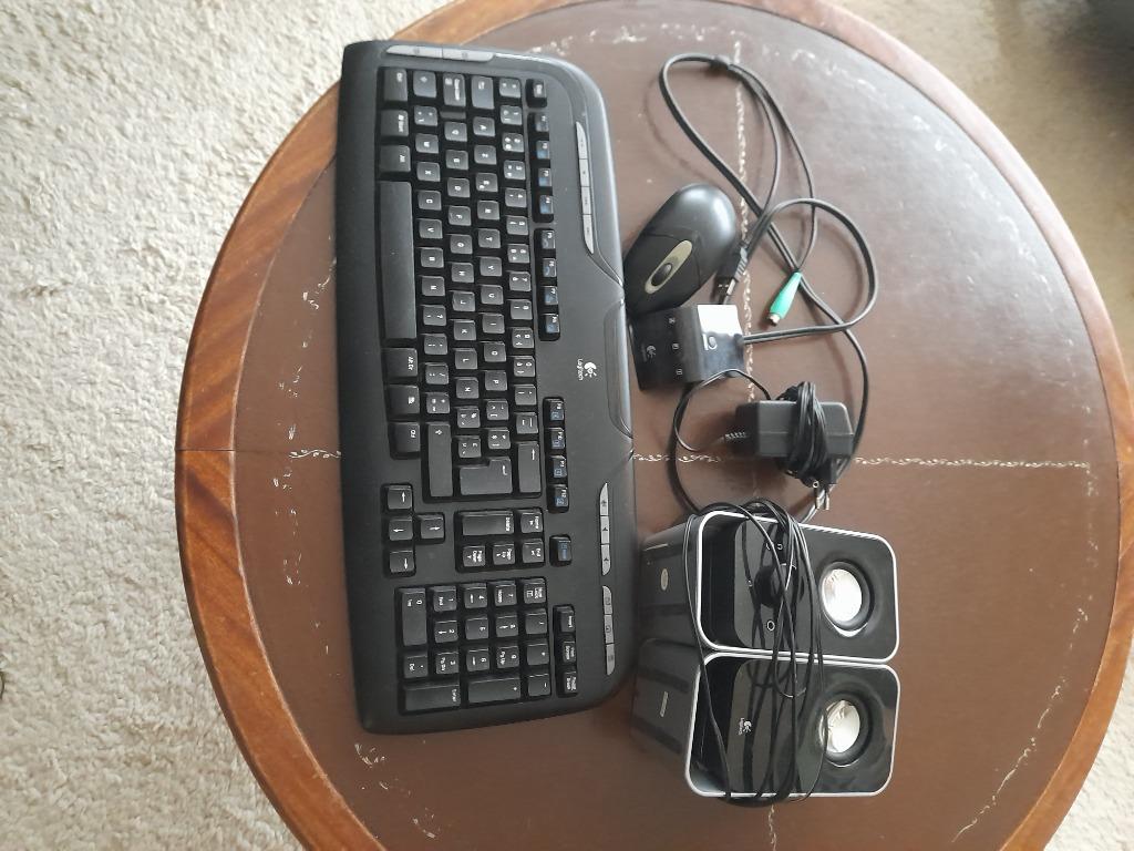 toetsenbord muis boxen camara  GRATIS, Enlèvement, Utilisé, Sans fil, Logitech G
