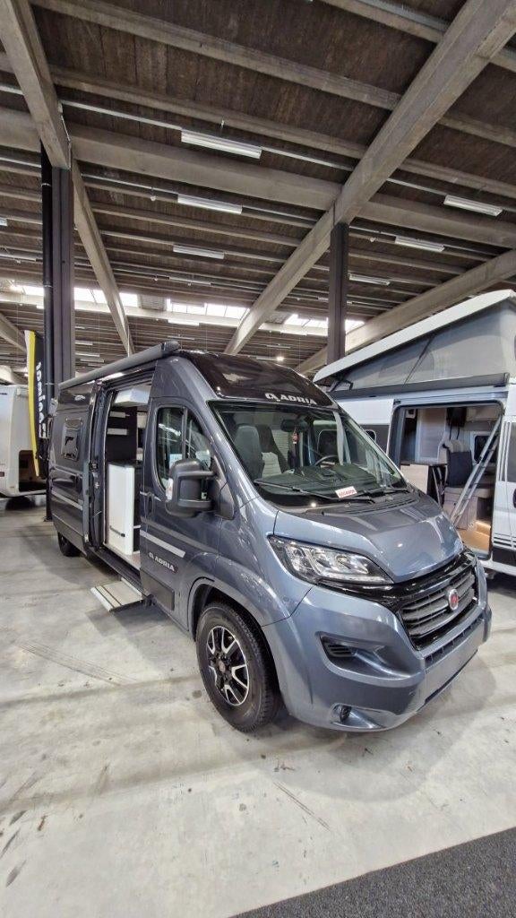 Adria - Twin supreme 600 SPB, Caravans en Kamperen, Mobilhomes, Bedrijf, Adria, Airconditioning, Caméra de recul, Ophalen