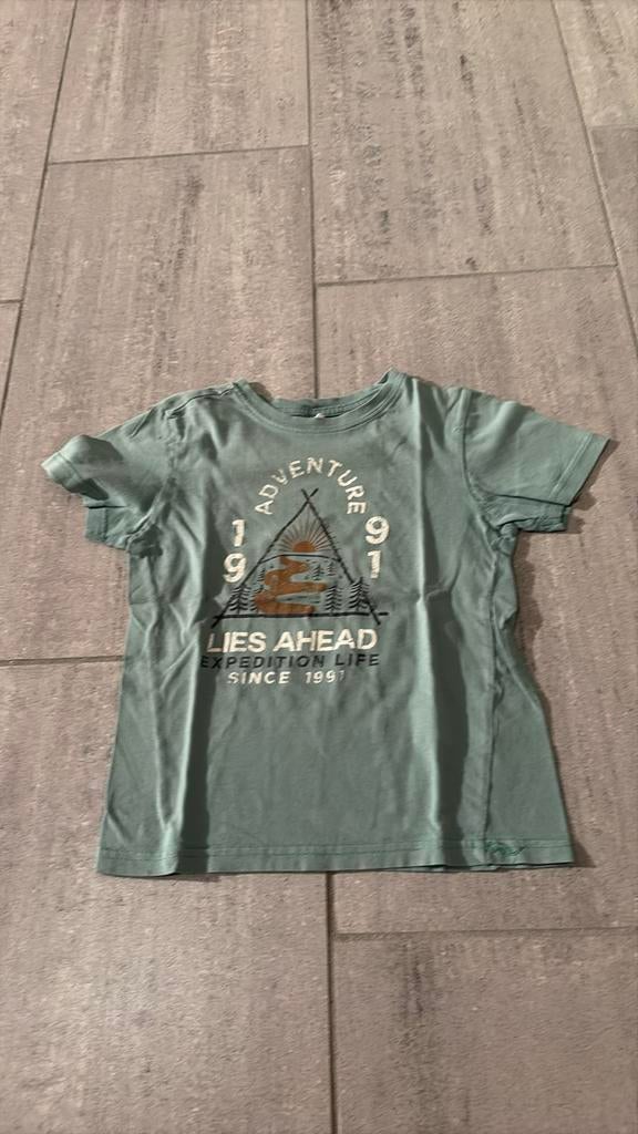 T shirt 122/128, Kinderen en Baby's, Kinderkleding | Maat 122, C&A, Jongen of Meisje, Ophalen of Verzenden, Zo goed als nieuw