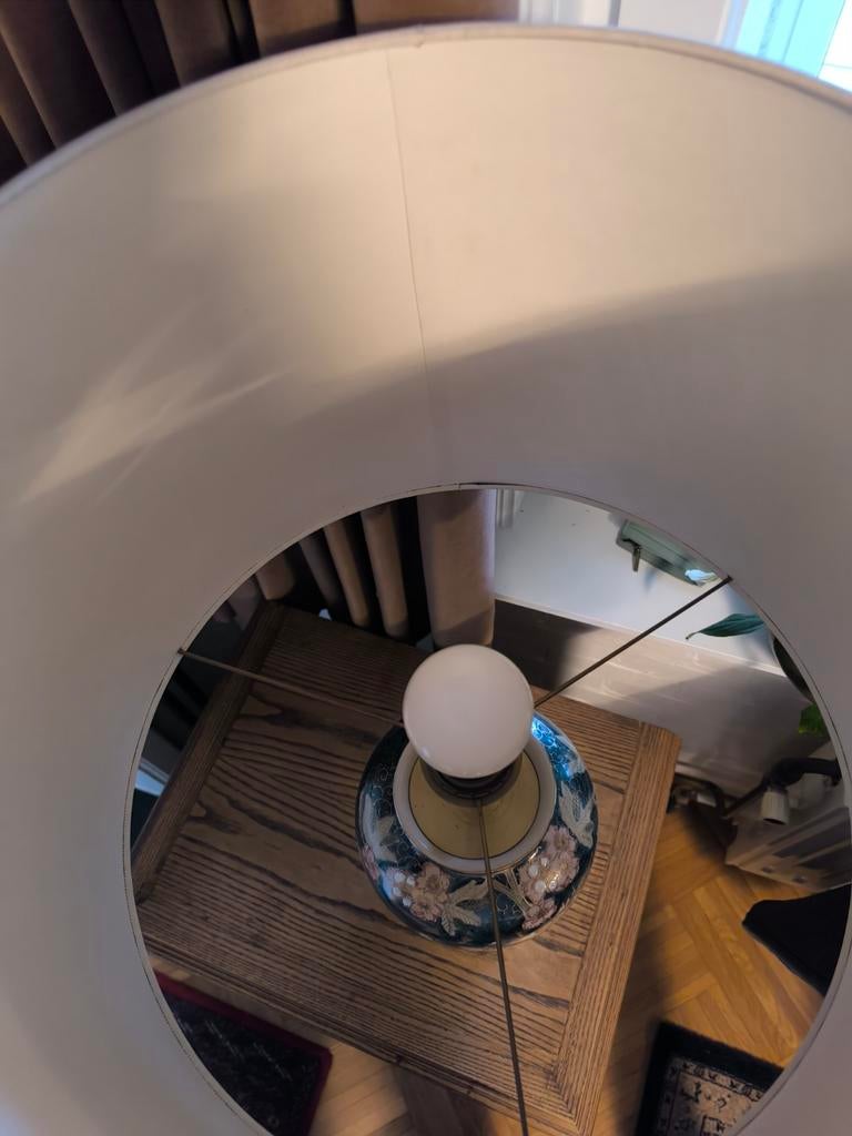 Lamp in Chinese stijl, Enlèvement