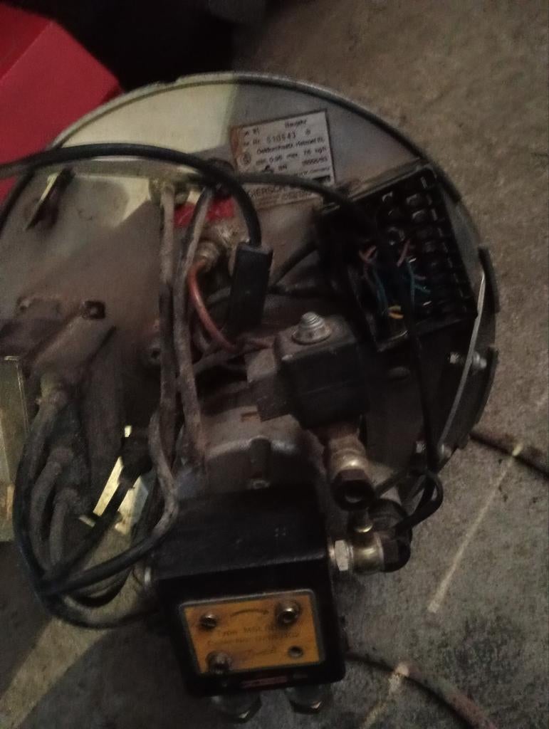 giersch r1, Motoren, Ophalen