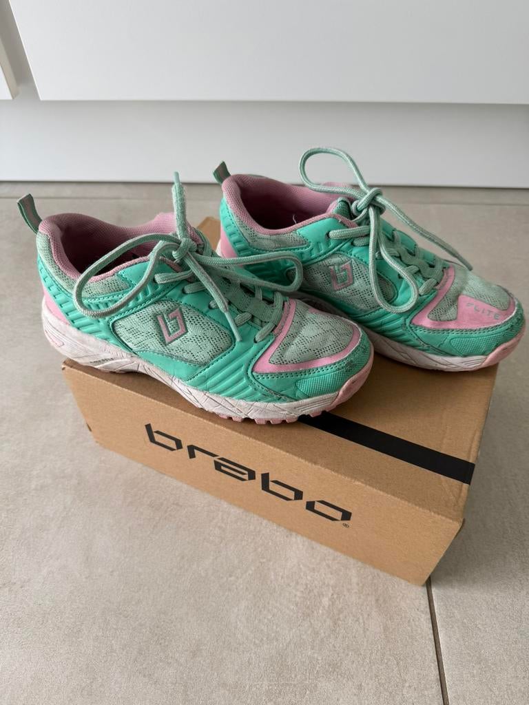 Hockey schoenen Brabo Maat 34, Sports & Fitness, Hockey, Enlèvement, Utilisé, Chaussures