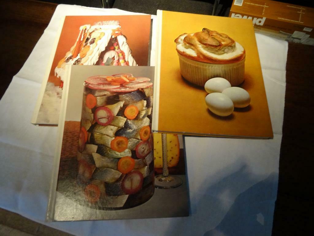 3 kookboeken Zweedse ,Franseen  Duitse, Ophalen of Verzenden, Zo goed als nieuw