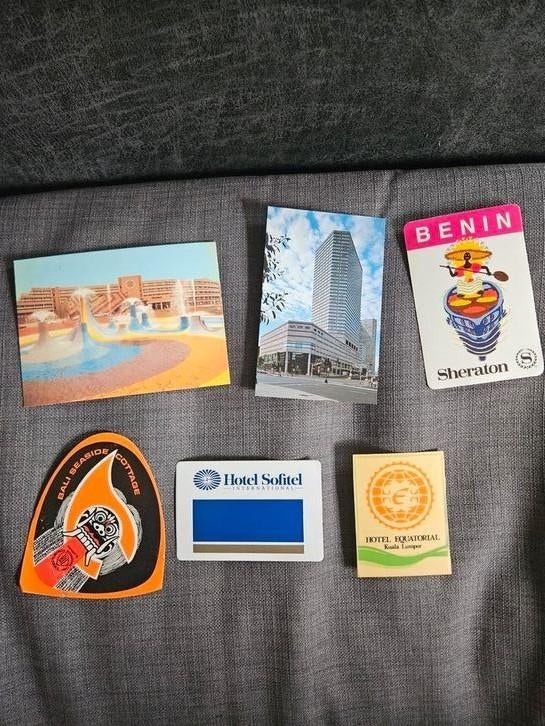 Set HOTEL postkaarten en stickers, Enlèvement ou Envoi, Comme neuf