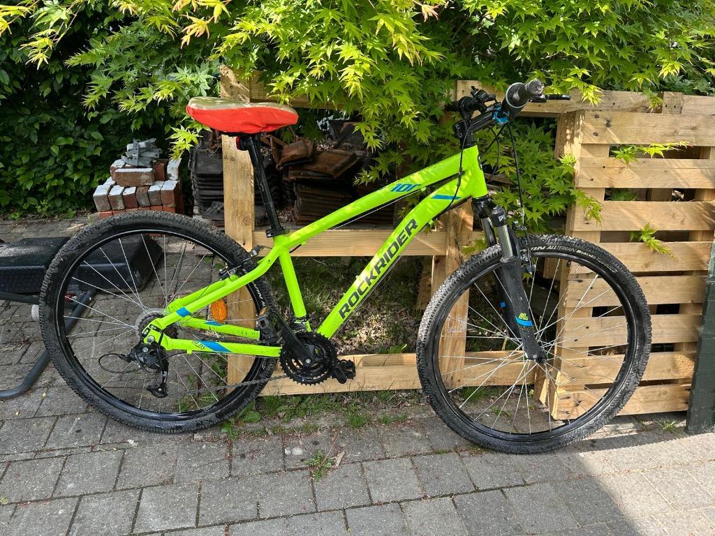 Rockrider ST100 MTB-fiets - 27,5 inch - Goede staat, Fietsen en Brommers, Ophalen, Gebruikt, Meer dan 20 versnellingen, Vering