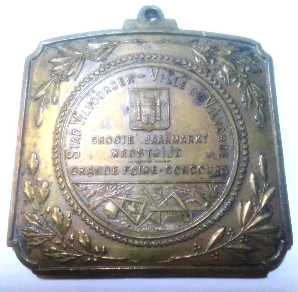 medaille ZD stad vilvoorden groote jaarmarkt wedstrijd, Postzegels en Munten, Penningen en Medailles, Ophalen of Verzenden, Overige materialen