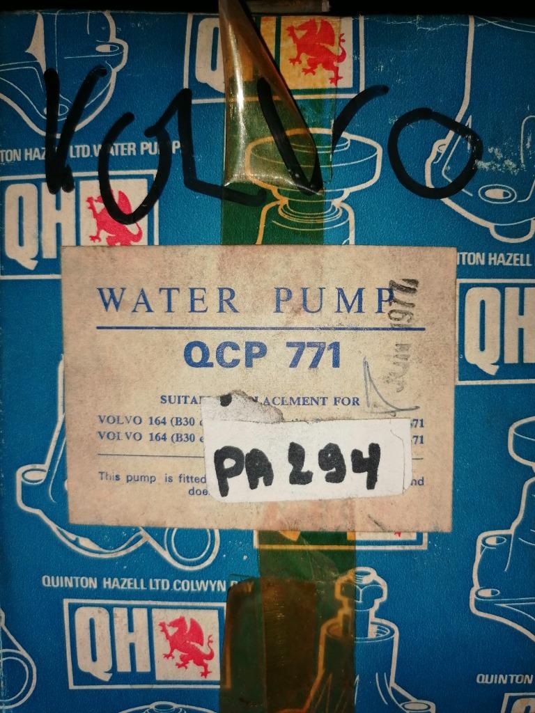 Volvo 164 2.9 waterpomp, Ophalen, Nieuw, Volvo