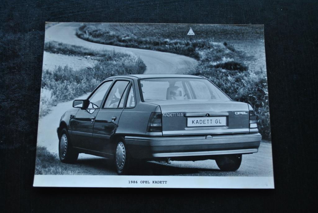 OPEL Kadett 1986 GL 1.6 S Photo originale presse foto press, Collections, Enlèvement ou Envoi, Comme neuf, Voitures