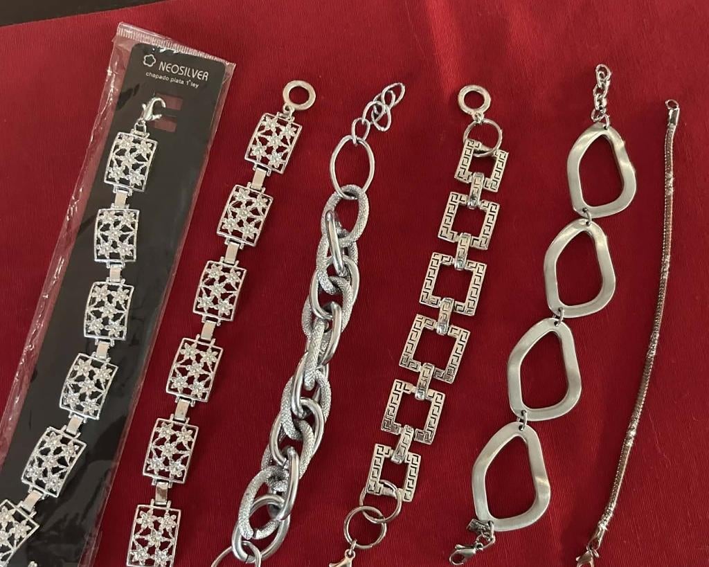 lot fantasie armbanden, Ophalen of Verzenden, Zo goed als nieuw, Zilver, Overige materialen