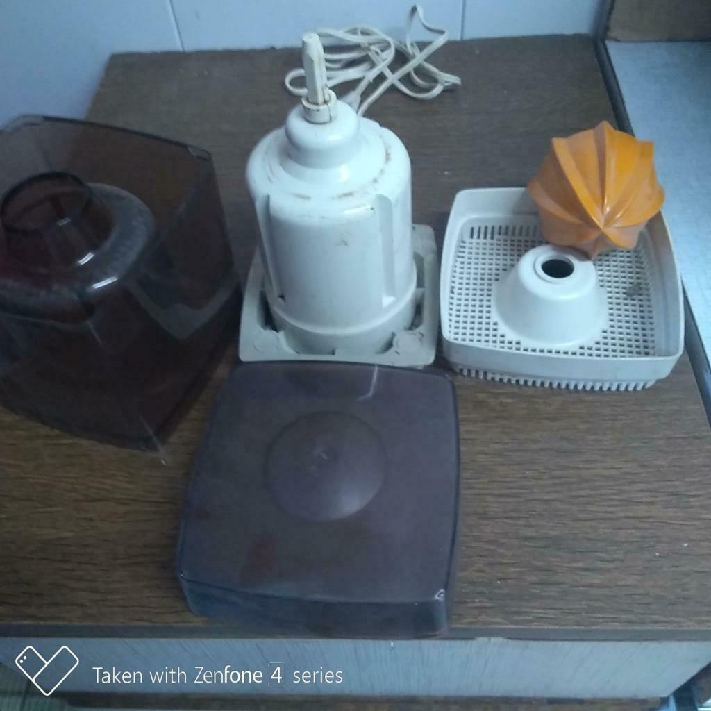 PRESSE FRUIT VINTAGE, Moins de 1 litre, Enlèvement ou Envoi, Comme neuf, 1 vitesse